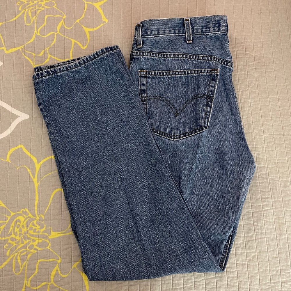 NWOT Men's Regular Fit Levi Jeans